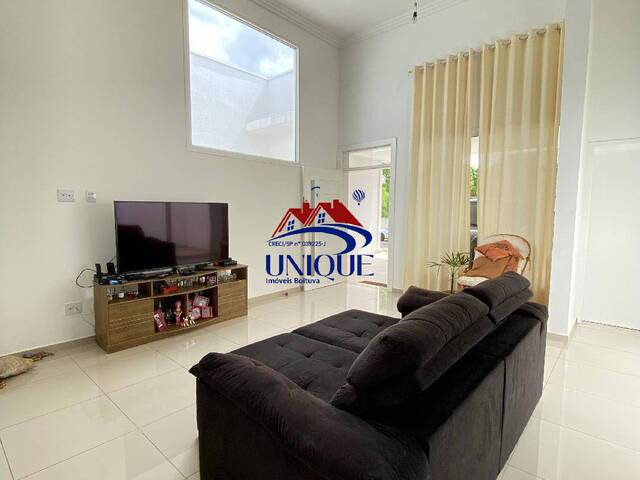 #208 - Casa em condomínio para Venda em Boituva - SP