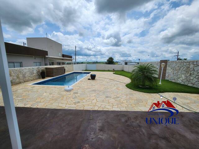 #723 - Casa em condomínio para Venda em Boituva - SP