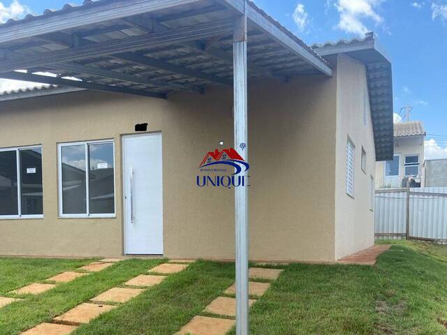 #1051 - Casa em condomínio para Venda em Boituva - SP